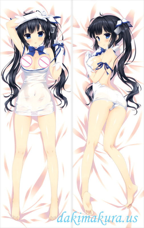 Is It Wrong to Try to Pick Up Girls in a Dungeon - Hestia anime love pillowcase